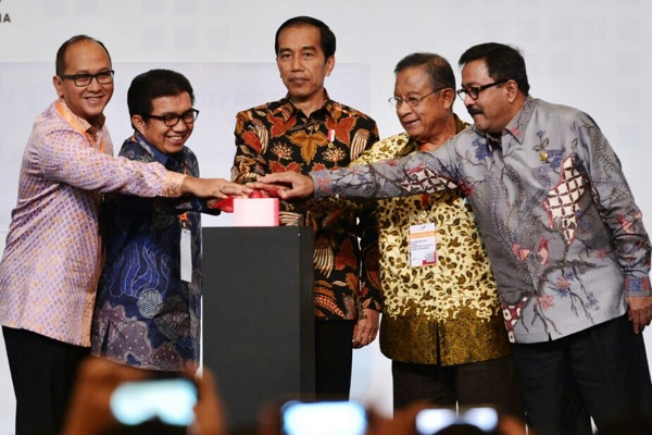 Jokowi Harap Teknologi Digital Tingkatkan Layanan Keuangan