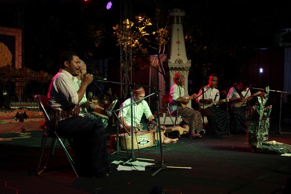 Orkes Kampoeng Wangak, Ketika Kaum Muda Memainkan Musik Etnik