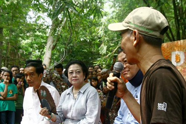 Megawati Soekarnoputri Bersama Jokowi Blusukan ke Ciliwung
