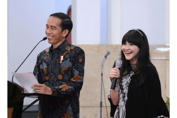 Hari Musik Nasional, Jokowi Beri Sepeda ke Raisa