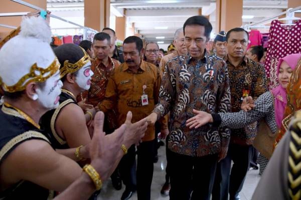 Presiden Jokowi Ingin Pasar Klewer Seperti Mal