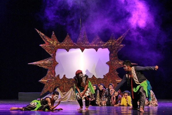 Drama Tari Wayang "Opera Semar Badranaya"