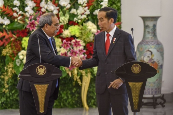 Jokowi Izinkan Presiden Mikronesia Pulang Kampung ke Maluku