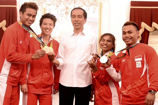 Jokowi Sambut Atlet Peraih Medali Olimpiade di Istana