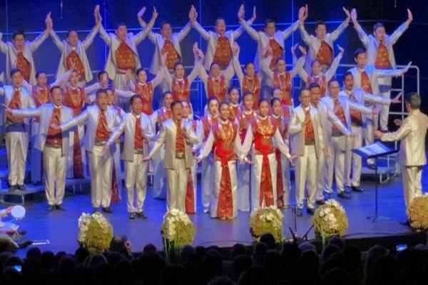 Batavia Madrigal Singers Kembali Juara Umum Kompetisi Tingkat Dunia.