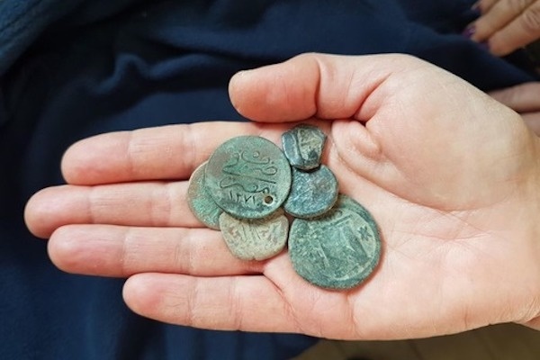 Israel Temukan 232 Koin Kuno di Rumah Seorang Pencuri