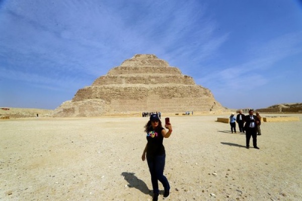 Mesir Resmikan Piramida Bertingkat Usai Direstorasi