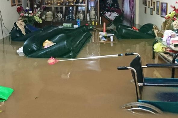 Manado Banjir Parah, Listrik Padam
