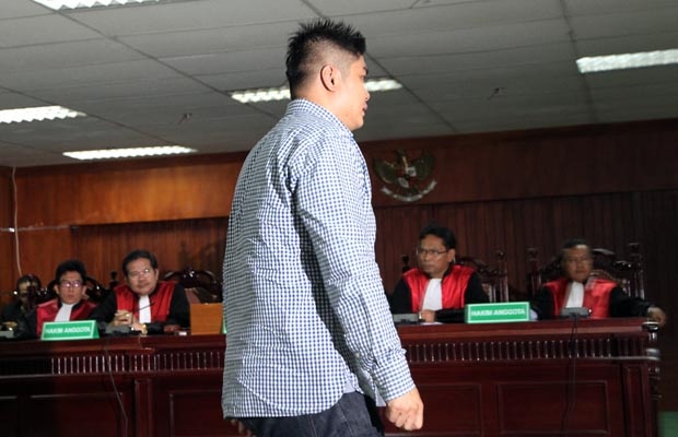Komisaris PT. Kernel Oil Indonesia, Simon Gunawan Tanjaya Divonis 3 Tahun Penjara