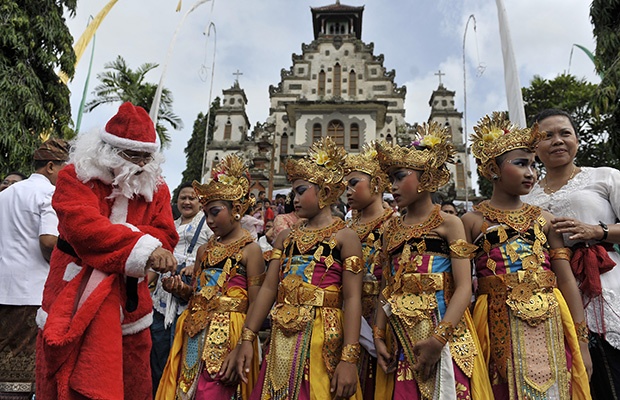 Perayaan Natal di Berbagai Daerah di Indonesia