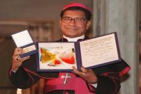 Kasus Pelecehan Seksual, Vatikan Jatuhkan Sanksi pada Uskup Belo dari Timor Leste
