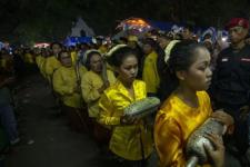 Keraton Kanoman Cirebon Gelar Tradisi Panjang Jimat