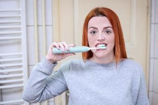 Dokter Sarankan Menyikat Gigi 30 Menit Setelah Makan