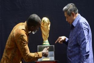 Trofi Piala Dunia Kembali Menyapa Indonesia