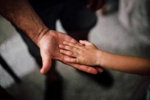 Ayah Punya Peran Penting dalam Pengasuhan Anak