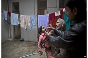 Kelompok Bersenjata Pakistan Bunuh Petugas Vaksin Polio