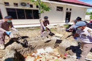 Timika Musnahkan 250 Kilogram Telur Asal Jawa Timur