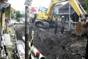 Kimpraswil Perbaiki Jalan Amblas di Babaran Yogyakarta