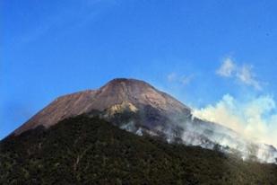 BNPB: Gunung Slamet Berstatus Waspada