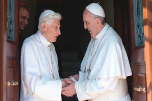 Paus Emeritus Benediktus Kembali ke Vatikan