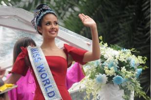 Miss World, Megan Young, Disambut Warga Manila