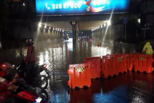 Hujan Tiga Jam, Beberapa Ruas Jalan Jakarta Tergenang