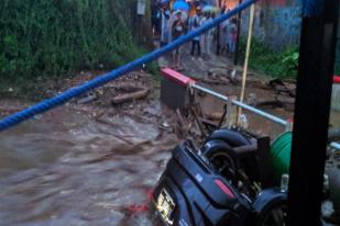 12 Rumah Hanyut Akibat Banjir Bandang di Cicurug, Sukabumi