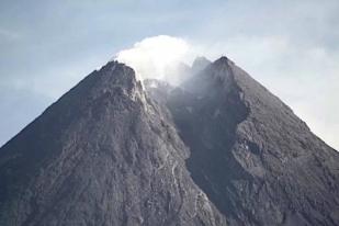 BPPTKG: Stasus Gunung Merapi Naik Menjadi siaga