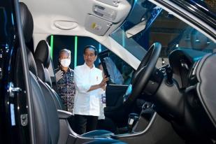 Jokowi Ajak Industri Otomotif Mulai Kendaraan Listrik dan Orientasi Ekspor