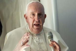Paus Izinkan Perempuan Beri Suara pada Pertemuan Global Uskup