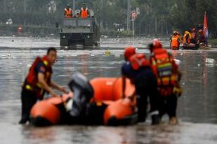 China Tangkap Lima Orang karena Sebarkan Informasi Palsu Jumlah Korban Banjir