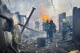 Rudal Balistik Rusia Serang Rumah-rumah di Odesa, Ukraina, 16 Orang Tewas