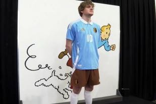 Jersey Baru Tim Sepak Bola Belgia: Penghormatan untuk Penulis Komik Tintin
