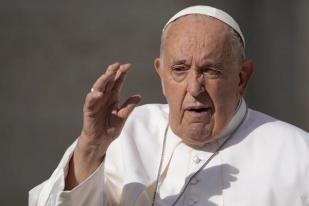 Paus Minta Maaf, Gunakan Istilah Vulgar tentang Laki-laki Gay 
