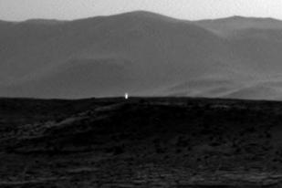 NASA: Cahaya Aneh di Mars Bukan Pertanda Alien