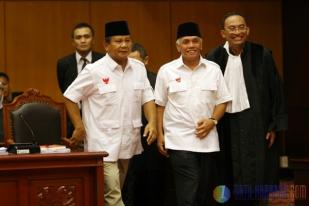 Tim Prabowo-Hatta Serahkan Perbaikan PHPU ke MK