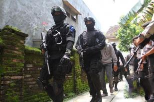 Densus Tangkap Lima Terduga Teroris di Klaten