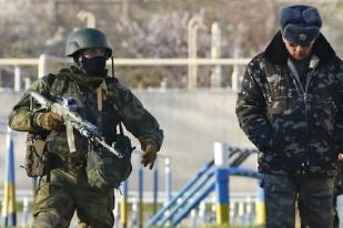 Kelompok Bersenjata Rebut Kapal Perang Ukraina di Crimea