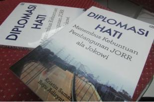 Buku Diplomasi Hati: Menguak Sisi Diplomasi ala Jokowi