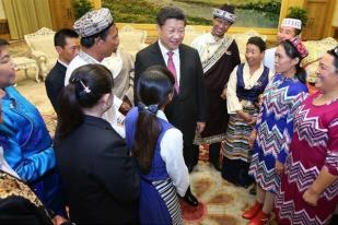 Xi Jinping Undang Etnis Minoritas di Hari Nasional Tiongkok