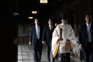 Tiongkok Kritik Kunjungan PM Jepang ke Yasukuni