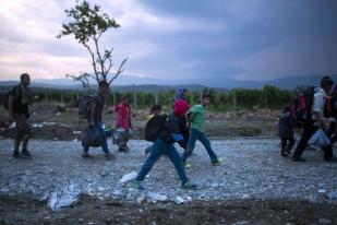 Dalam Empat Hari Tercatat 48.000 Migran Masuk Yunani