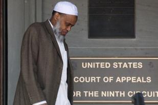 Hakim Federal Bebaskan 13 Muslim AS yang Dilarang Terbang