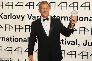 Penghargaan Mel Gibson Dikecam Yahudi Ceko 