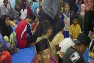 Proses Pemindahan Pengungsi Jamaah Muslim Syiah Sampang ke Sidoarjo