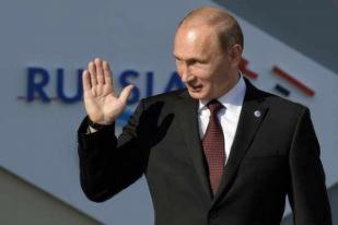 Putin: Hanya Orang Gila Berpikir Rusia akan Serang NATO