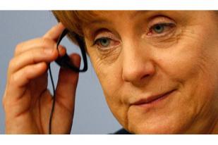 Angela Merkel Bujuk PM Yunani untuk Terima Tawaran UE-IMF