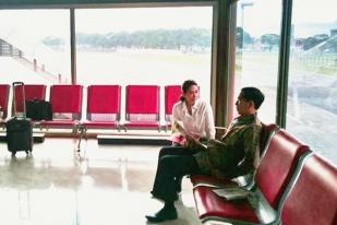 Naik Pesawat Komersial, Jokowi Blusukan ke Pelabuhan Semarang