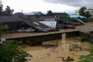 Korban Banjir Manado Masih Tempati Rumah Ibadah