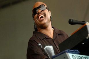 Stevie Wonder Siapkan Album Kristiani berbahasa Arab